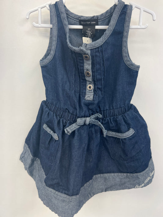 Robe Calvin Klein 2T