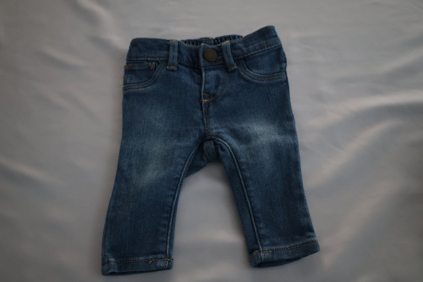 Jeans baby gap 0-3 mois